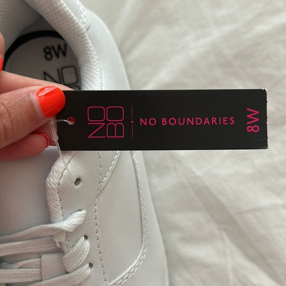 NOBO - white sneakers (wide width size 8). New with tags. - Picture 4 of 5